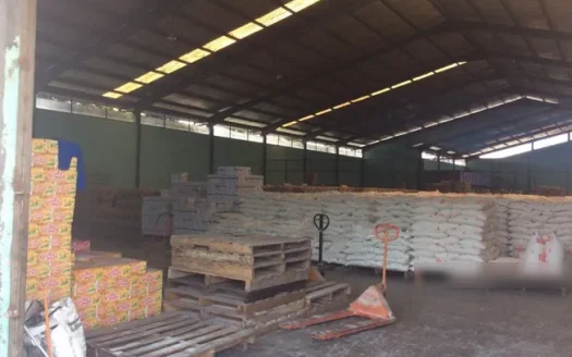 Sewa Gudang Strategis di Soetta Bandung, LT 4.000m² LB 2.400m², Akses Kontainer 40ft.