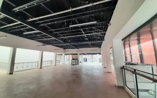 Sewa Gedung Strategis di Pusat Kota Bandung | LT 575m² LB 750m², Akses Transportasi Umum