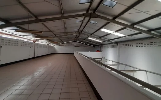 Sewa Gudang Strategis di Kopo Bandung Selatan | Siap Pakai, Akses Kontainer 24 Jam